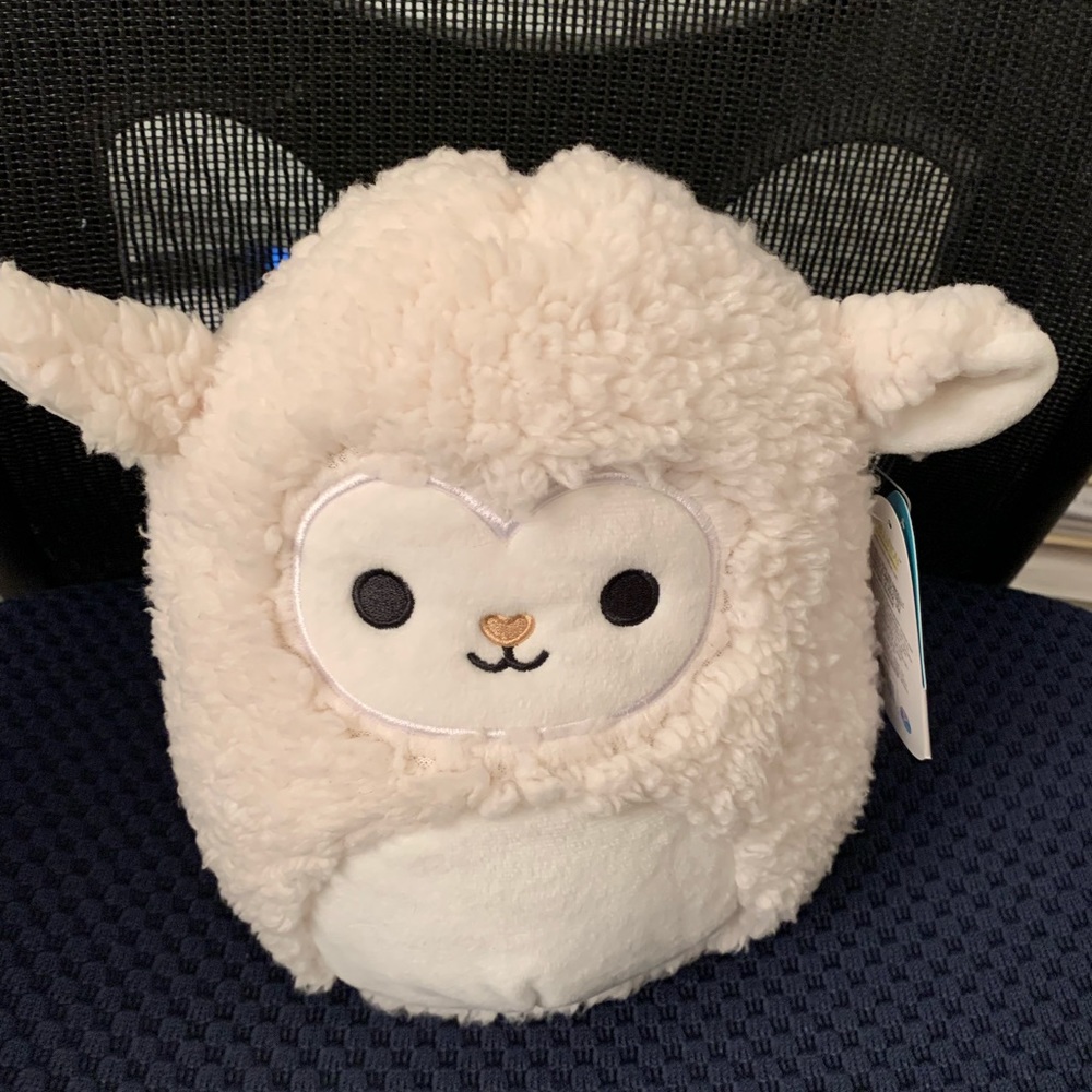 🇺🇸🆕🐑squishmallows Sophie fluffy ivory sheep lamb 9" cracker barrel exclusive